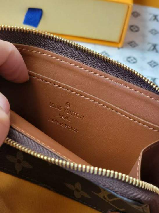 Picture of Louis Vuitton Wallets _SKUfw198285438fw